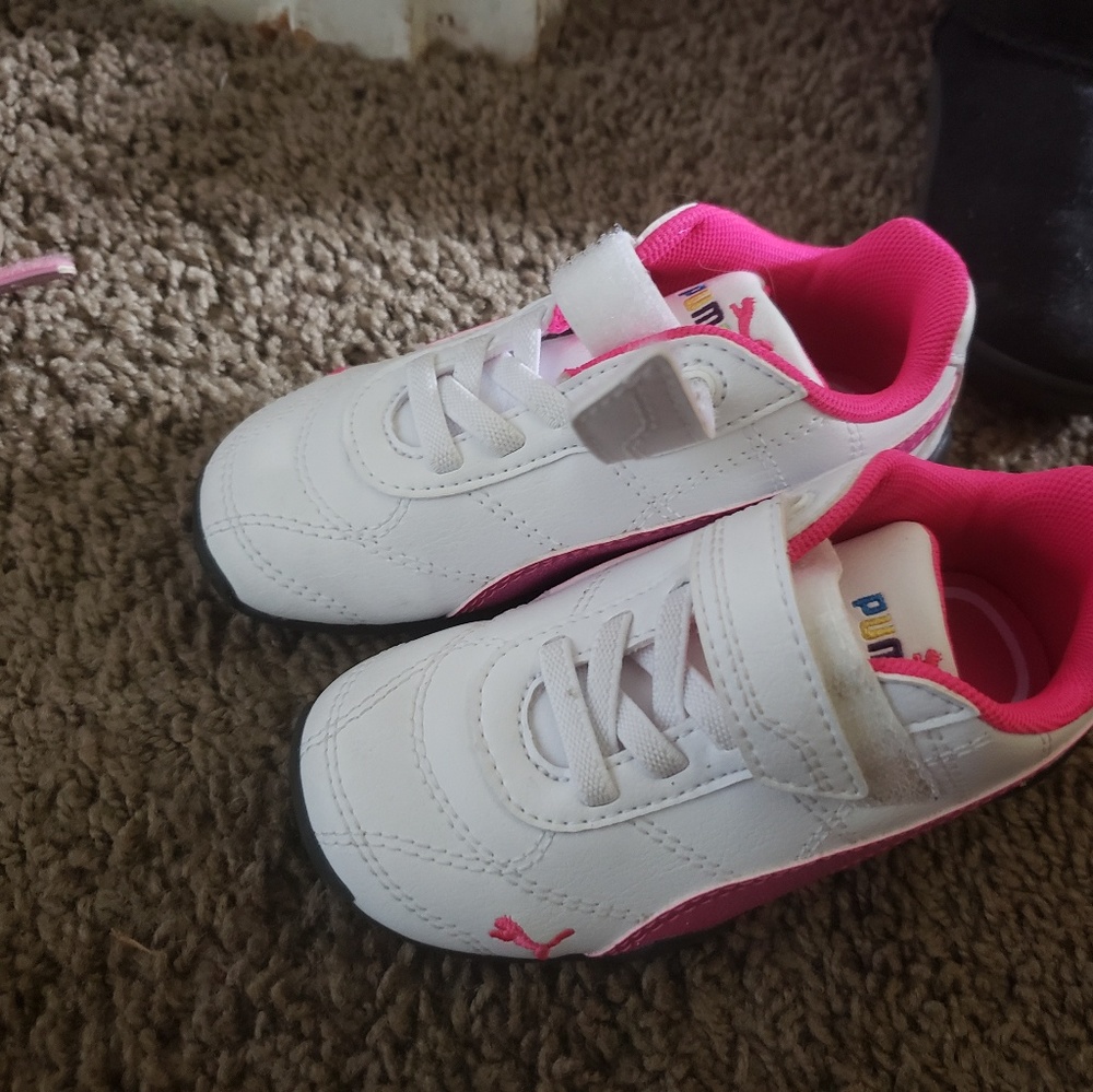 Puma Sneakers